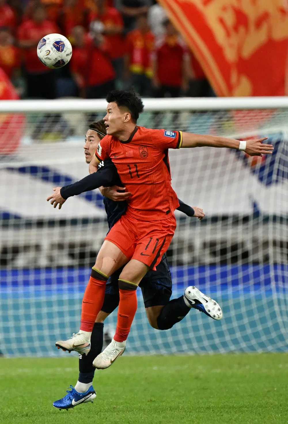 易胜博体育官方网站-赛事场景火爆燃情,球员激情拼抢-第2张图片-易胜博体育 易胜博体育官方网站-赛事场景火爆燃情,球员激情拼抢-第2张图片-易胜博体育